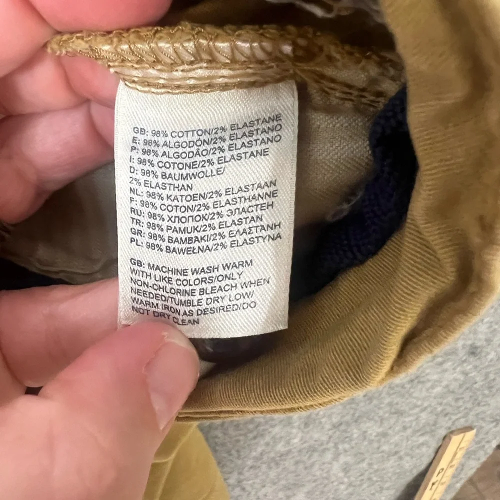 The North Face Men's 38 Regular Tan‎ Flat Front Khaki Shorts